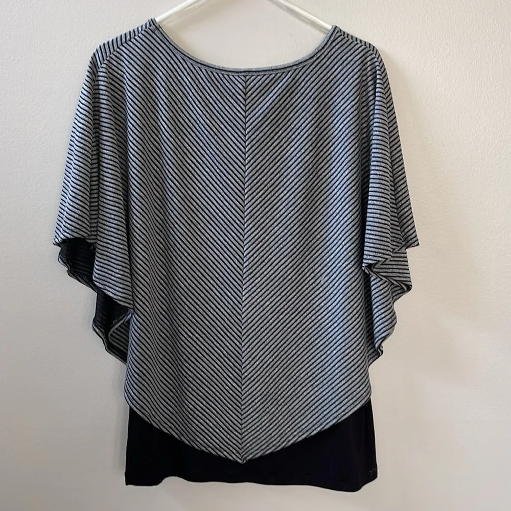Poncho Women’s Summer Sleeveless Shawl Silver Black Top Sz M